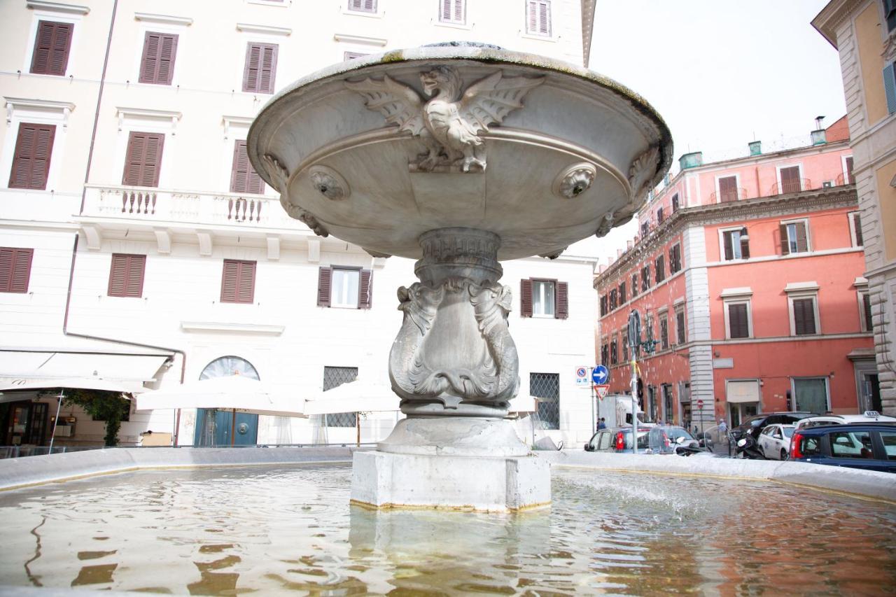 Repetita Juvant Roma Exterior foto